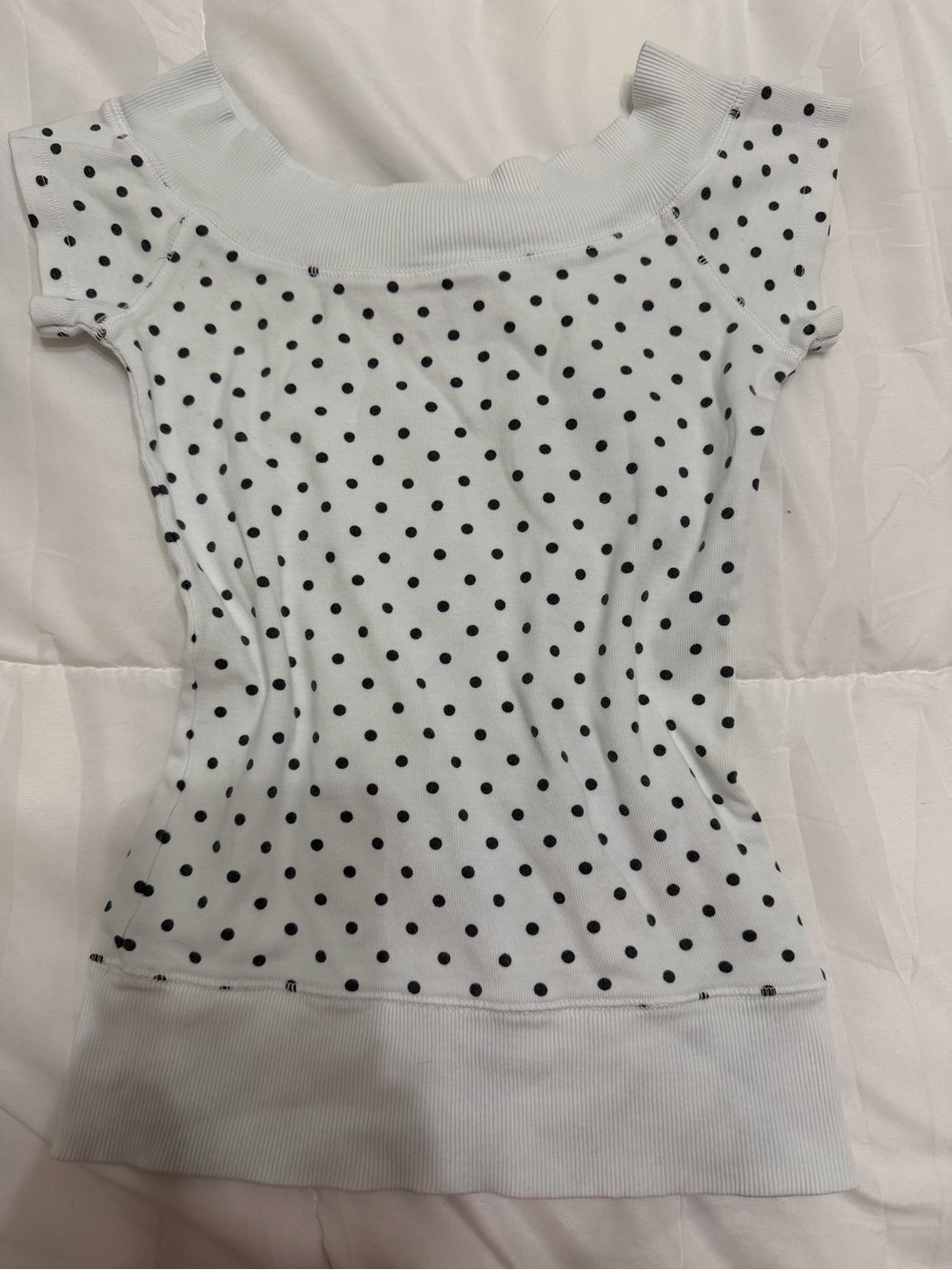 Brandy Melville White Polka Dot Short Sleeve Top